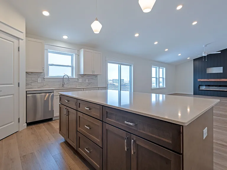 13636 Redwood Way NW — Photo 10