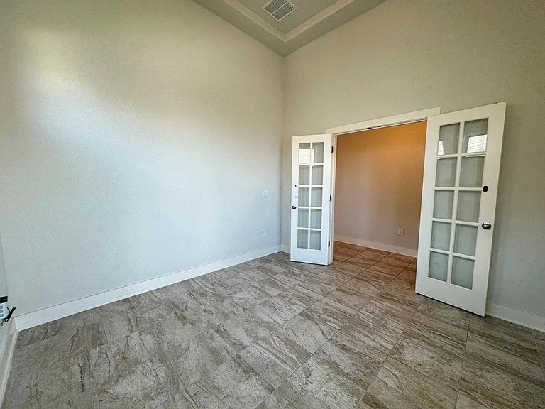 12008 Reindeer Dr — Photo 6