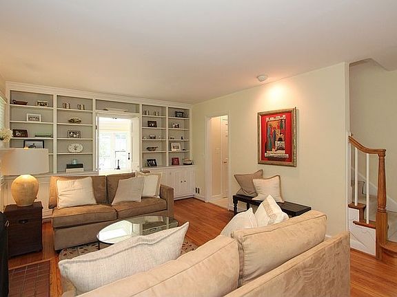 LIVING ROOM WITH BUILT-INS