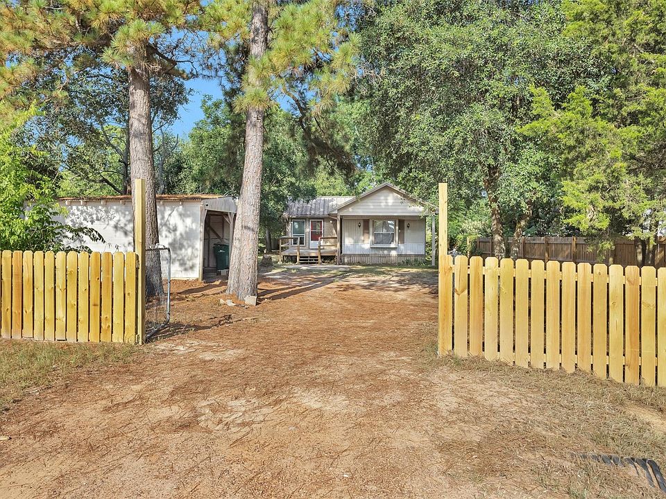 1st image of 214 Rebecca Ln
