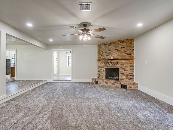 5th image of 1009 Abbie Ln