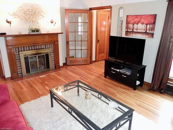2nd image of 27133 Oriole Ave