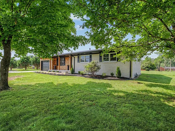 403 Robins St, Lawrenceburg, TN 38464