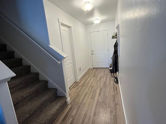 5th image of 254 E Wren Hill Ln