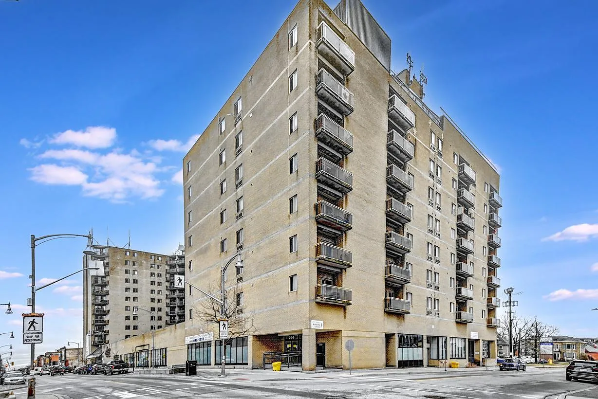 Grand Central Place Apartments — Photo 2
