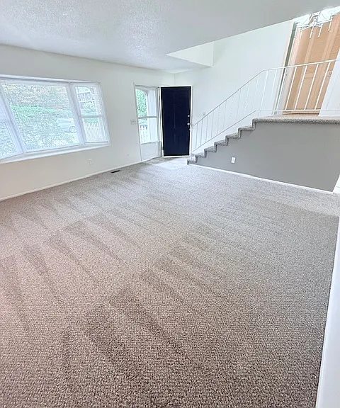 2101 SW Camelot Ct — Photo 6