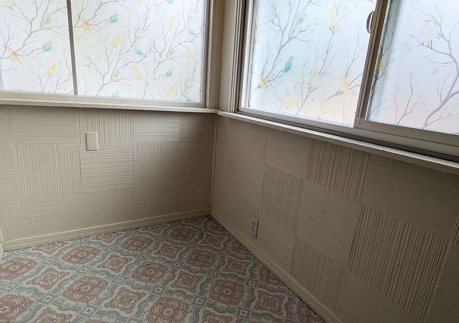 2069 Holly St — Photo 2