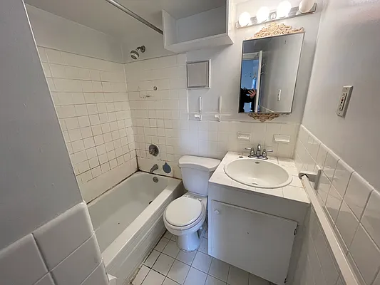 Rented by R New York | media 6