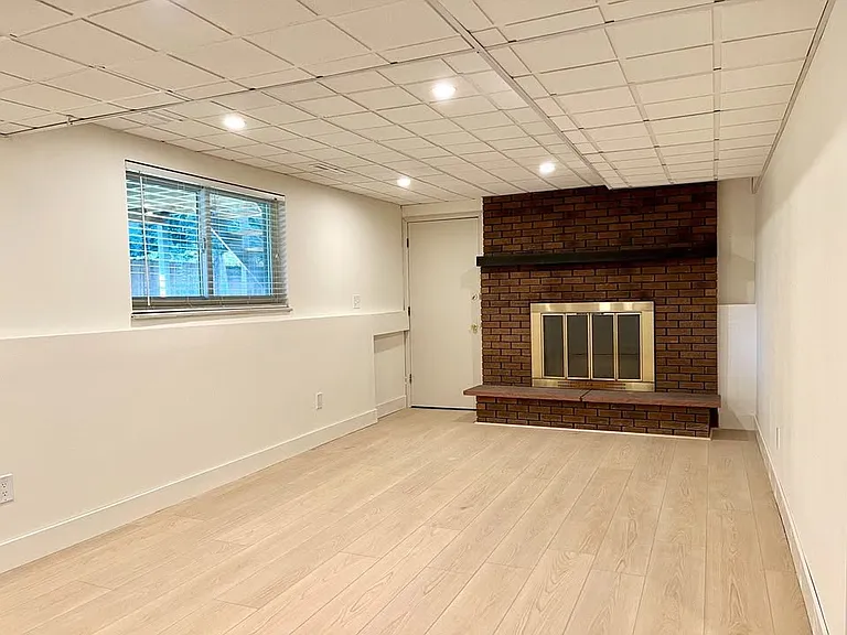 919 Yeager Pl #2 — Photo 7