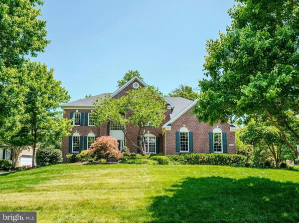 19590 Saratoga Springs Pl, Ashburn, VA 20147