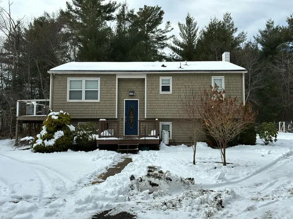 63 Baker Pine Rd, Richmond, RI 02898
