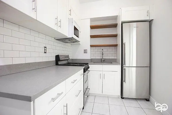 Sold by Botensten Properties International | media 10