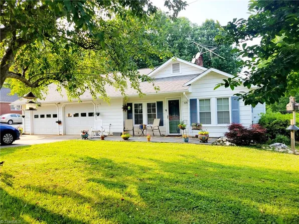 570 Friendship Cross St, North Wilkesboro, NC 28659