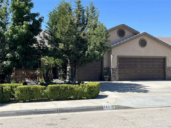 982 N Blodgett St, San Jacinto, CA 92583