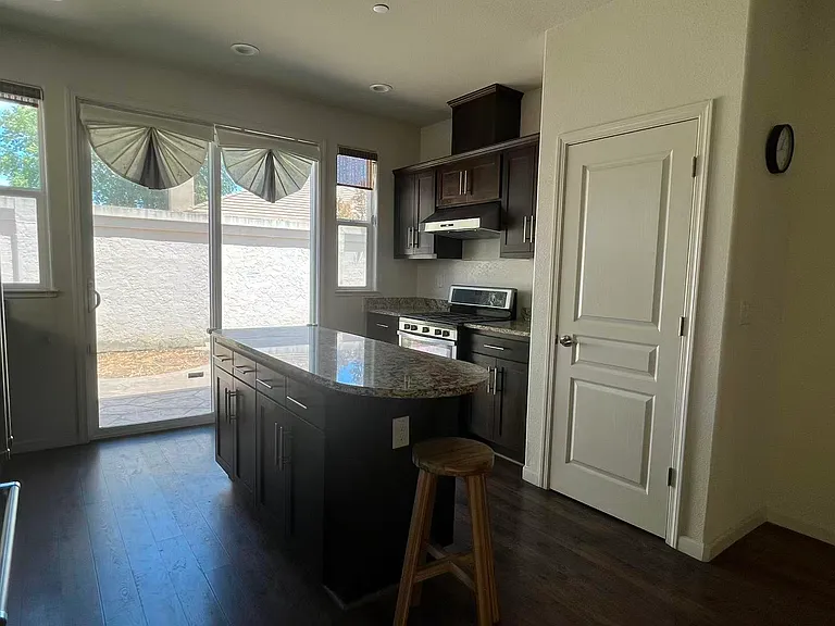 3275 Milton Jenson Way — Photo 10