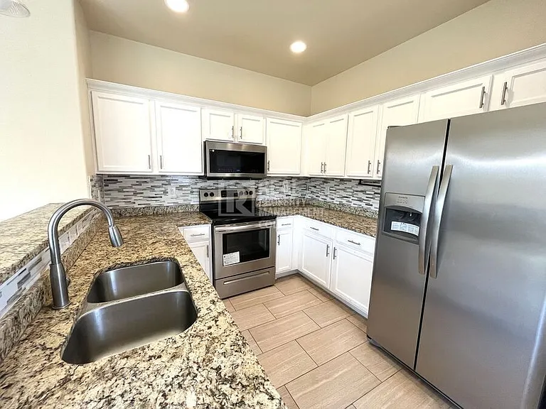 4983 Dovetail Ln — Photo 5