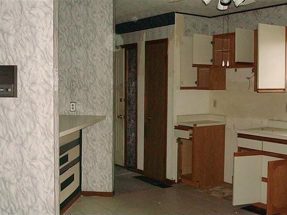 3rd image of 4154 Gorman Ave
