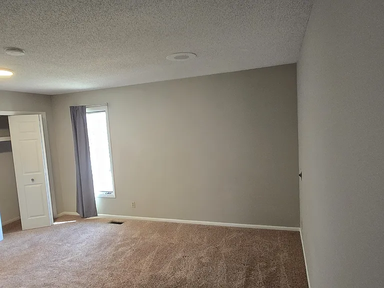 4013 Pfeiffer Ct — Photo 12