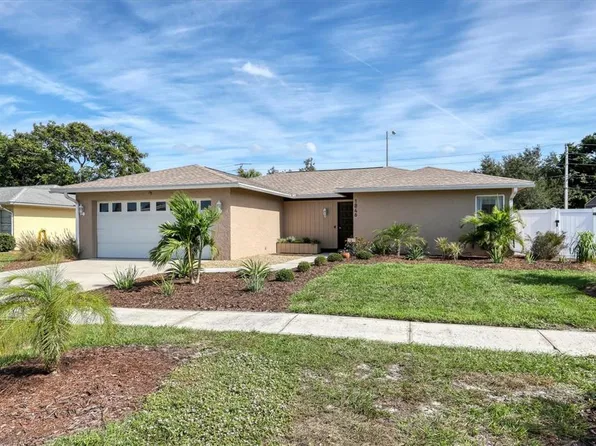1846 Woodhaven Cir, Sarasota, FL 34232
