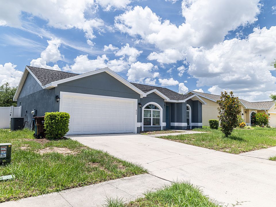 1st image of 620 Greenshank Dr