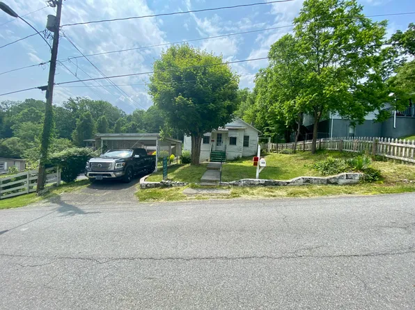 409 Maple St, Lewisburg, WV 24901