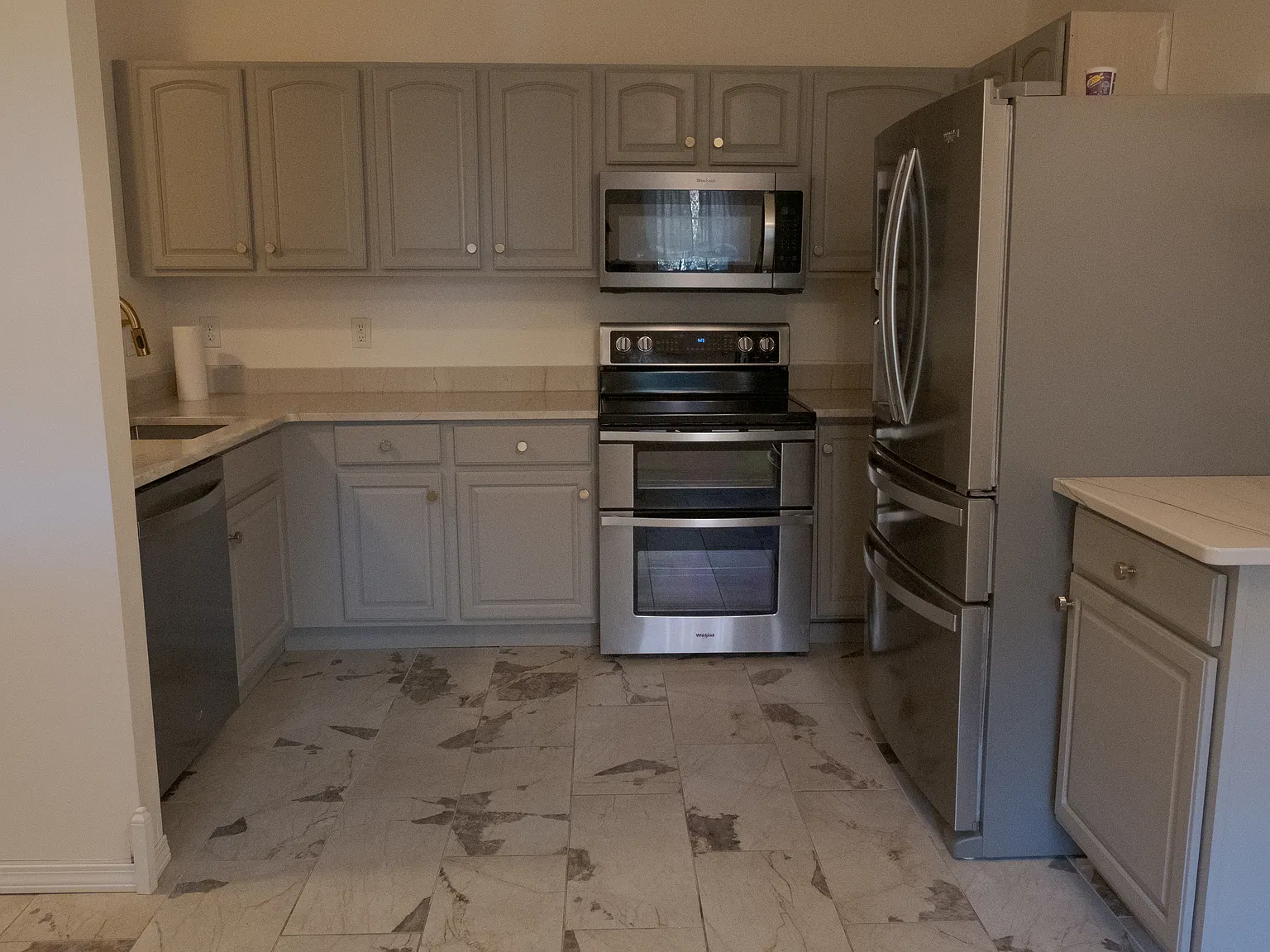 2 bed, 2.5 bath, 1642 sqft, $2,895 — Photo 2