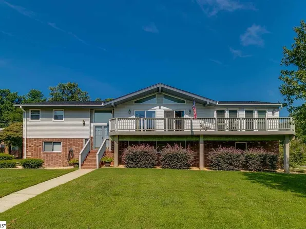 2 Buckhorn Dr, Greenville, SC 29609
