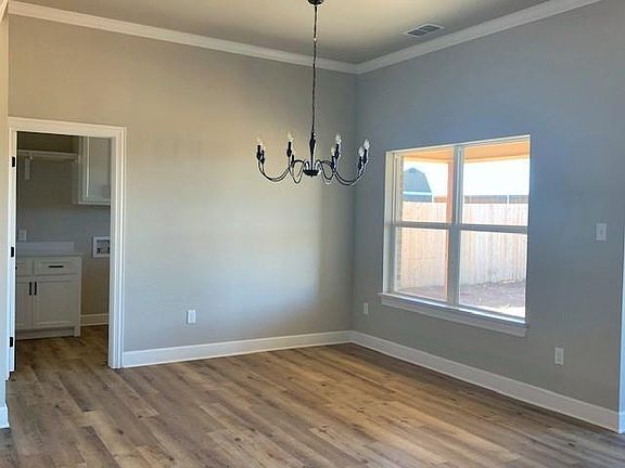 5th image of 3458 Seymour Ct