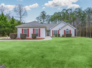 120 Riverside Ct, Sharpsburg, GA 30277