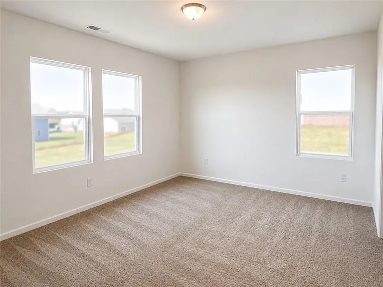 408 Nola Ct — Photo 10