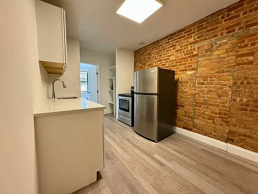 Rented by Mauro Bros Real Estate Services LLC | media 8