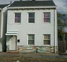 2nd image of 350 Washington St