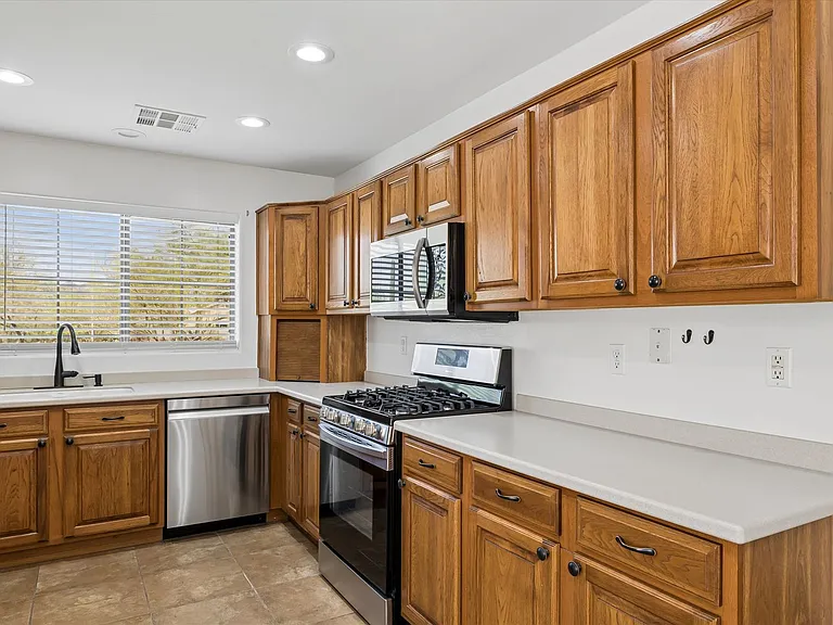 4719 E Amber Sun Dr — Photo 12