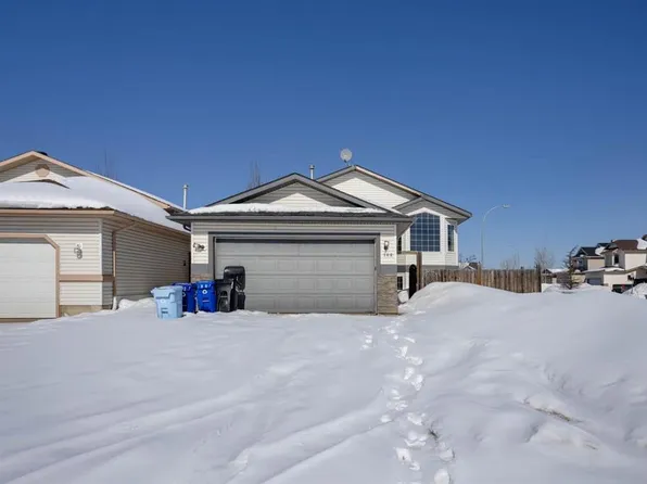 102 NE Lanauze St, Wood Buffalo, AB T9K 2S3