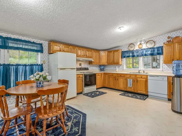 51 Marsh Brook Crossing, Sanford, ME 04073