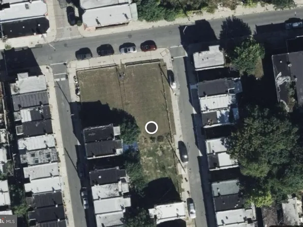 1120 N State St, Philadelphia, PA 19104