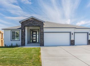 406 Piper St, Richland, WA 99352