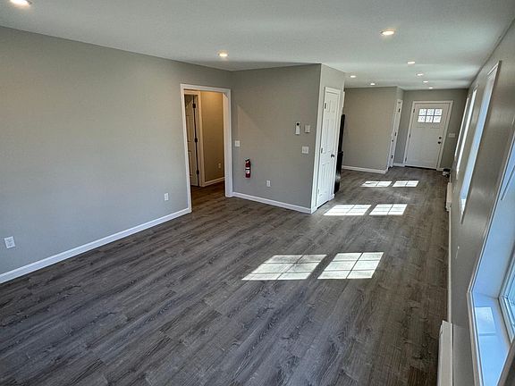 4th image of 56 Collinsbrook Rd #17