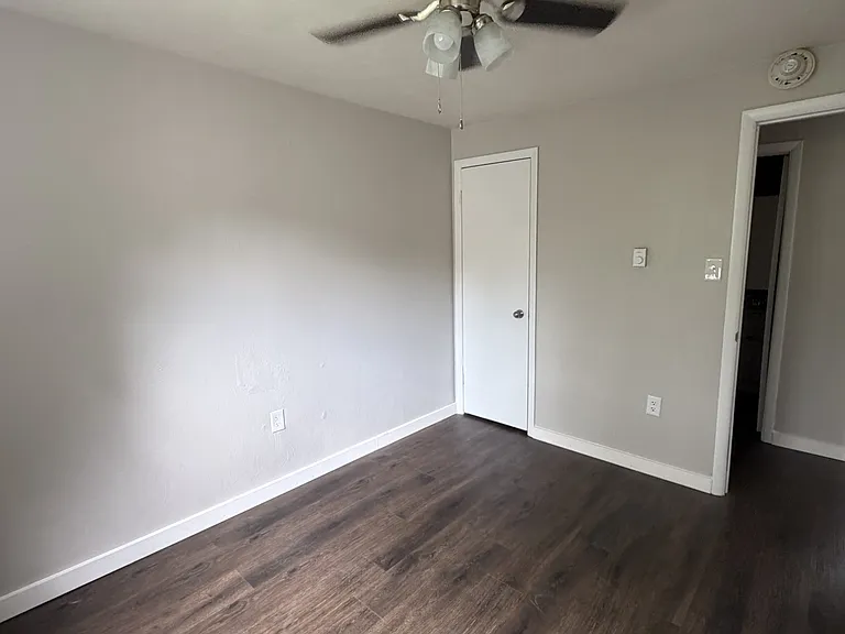 306 Harvey Ave #4 — Photo 12