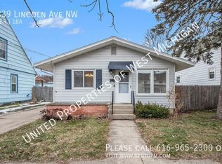 839 Lincoln Ave NW, Grand Rapids, MI 49504
