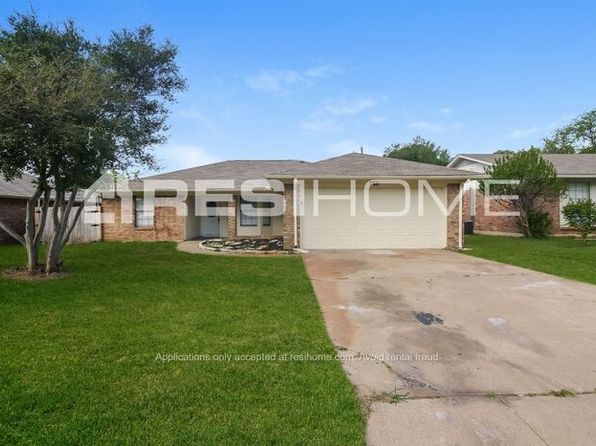749 Hampshire Dr
