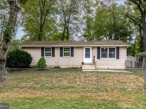 920 Erie Ave, Clayton, NJ 08312