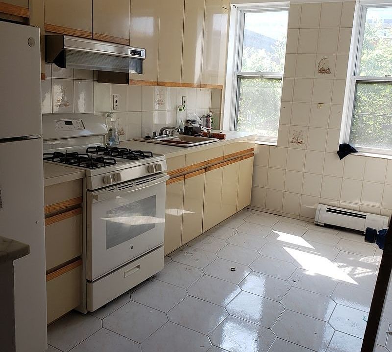 1st image of 30-32 44th St #2L