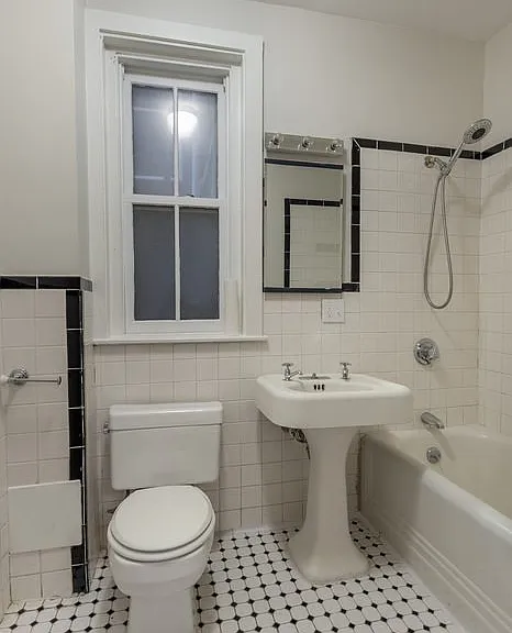 101 Myrtle St #1 — Photo 9