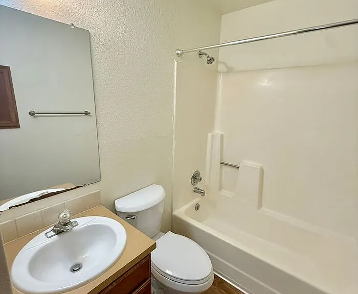4914 Basswood Dr — Photo 17