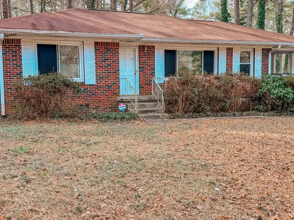 2596 Connally Dr, East Pt, GA 30344