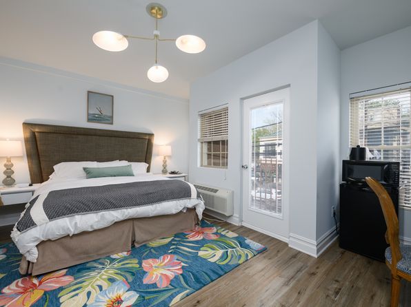 51 1st Ave #218
