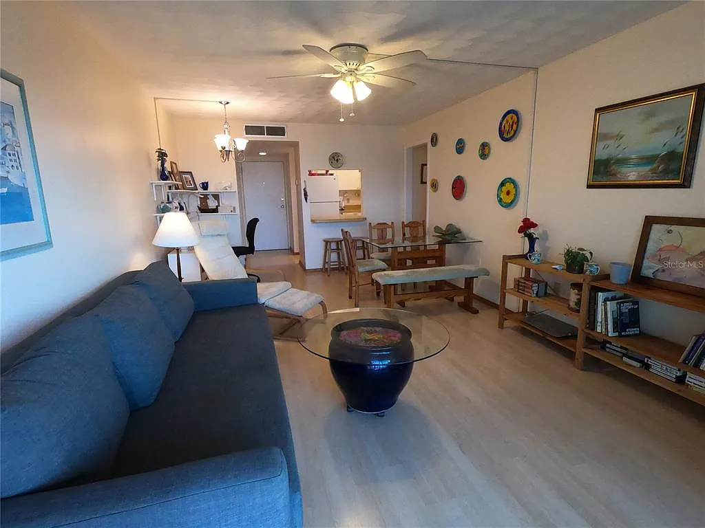 1 bed, 1.0 bath, 725 sqft, $2,000 — Photo 4