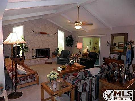 4th image of 4029 Fairway Dr