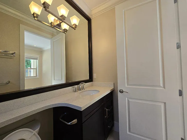 55XX Chemainus Dr — Photo 6